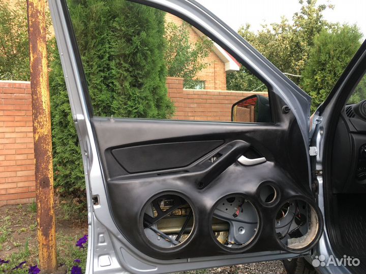 Изготовление дверных карт,подиумов под автозвук