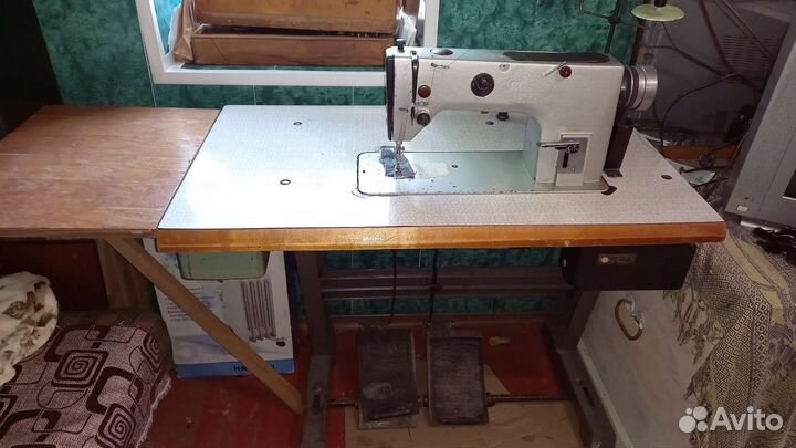 Швейная машинка