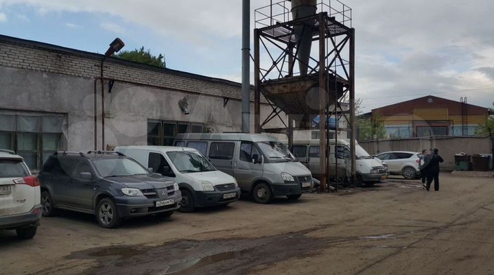 Производственно-складская база, 1046 м²