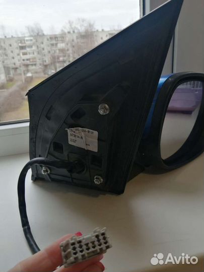 Автомобильное зеркало