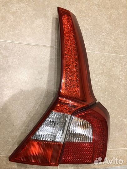Фонарь задний правый Volvo XC70