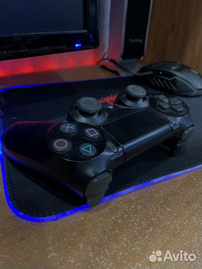 Джойстик Sony PS4