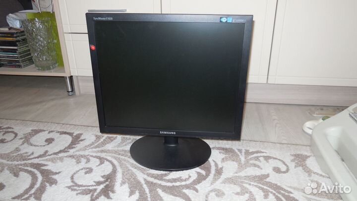 Монитор samsung Е1920NR