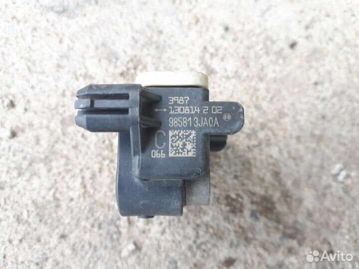 Датчик удара AIR BAG Infiniti QX56 QX80