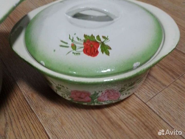 Чугунная эмалированная кастрюля