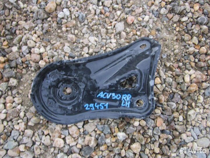 Кронштейн балки двигателя задний левый Toyota