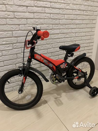 2 Детских велосипеда stels 18 и stels 16. Новые