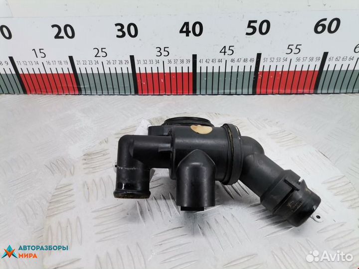 Корпус термостата Audi A4 B7 2007 06D121111G