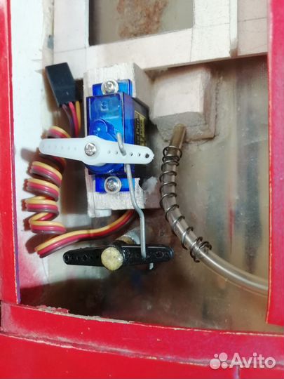 Лодка спортивная