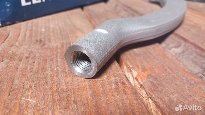 Рулевой наконечник левый Volvo S60 S80 V70II