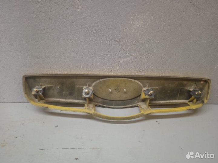 Молдинг крышки багажника Hyundai Getz 2004