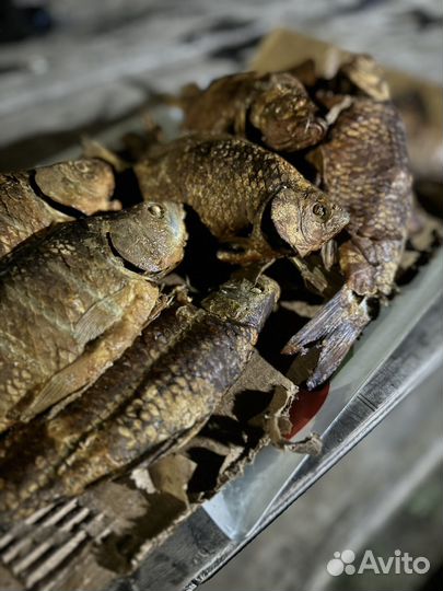 Рыба горячего копчения,а так же cвeжeзaмopoжeнная