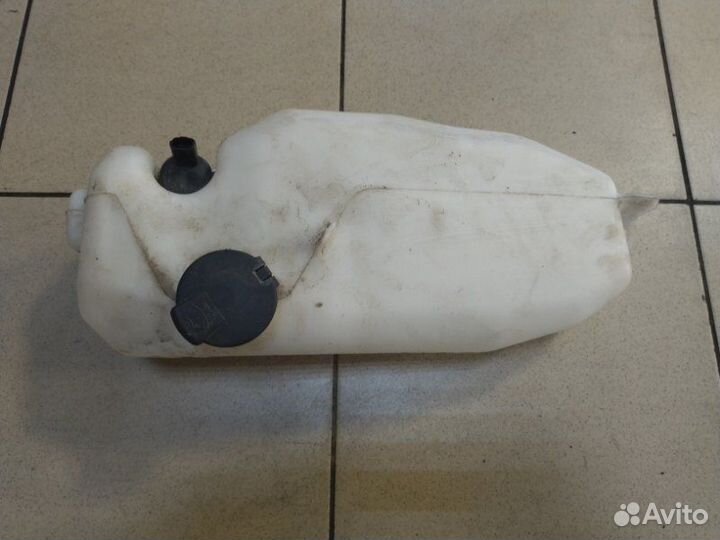 Бачок омывателя Renault Sandero 2 K7M