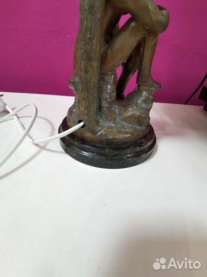 Лампа настольная старинная с индейцем