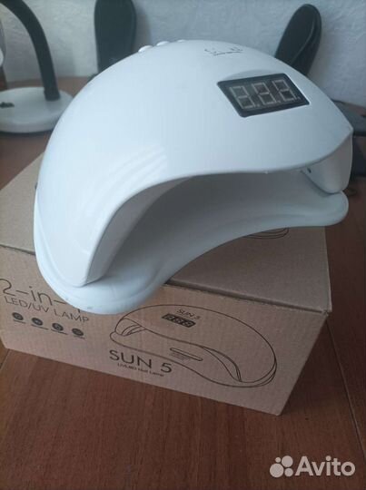 Лампа для ногтей