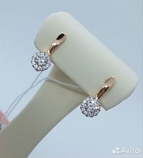 Золотые серьги с камнем