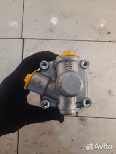 Насос гидроусилителя Audi A8 1 (D2, 4D) 1998-2003г