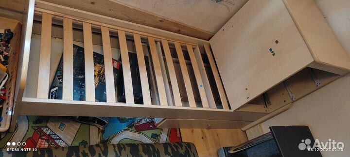 Кроватка детская с матрасом б/у на вырост