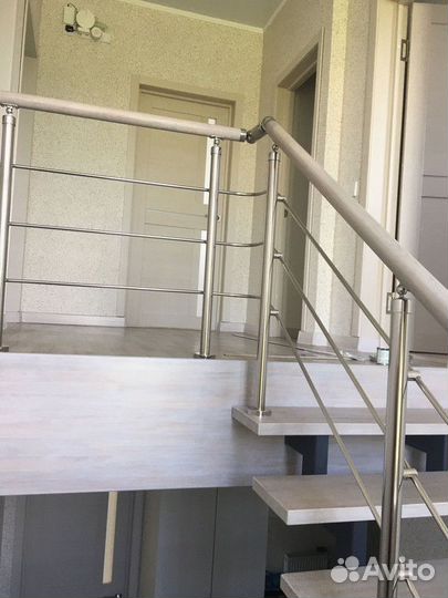 Перила для лестниц / Перила металл, стекло, дерево