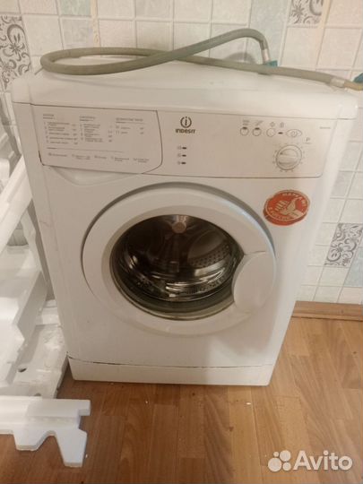 Стиральная машина бу indesit