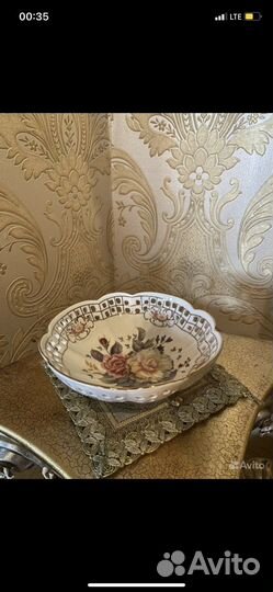 Конфетница на ножке