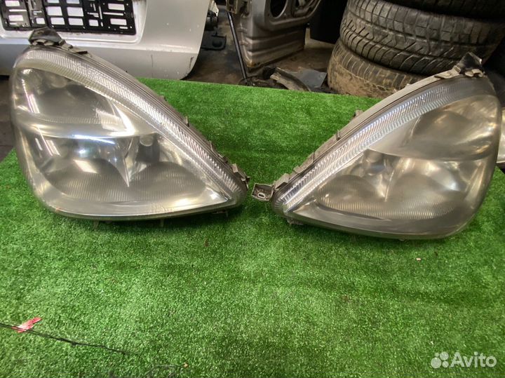 Фара левая правая mercedes A 140 оригинал