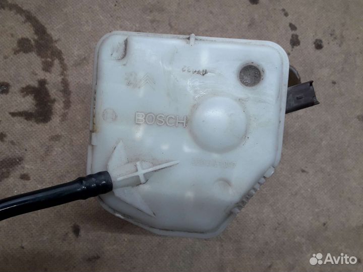 Главный тормозной цилиндр Citroen C4 B7 седан