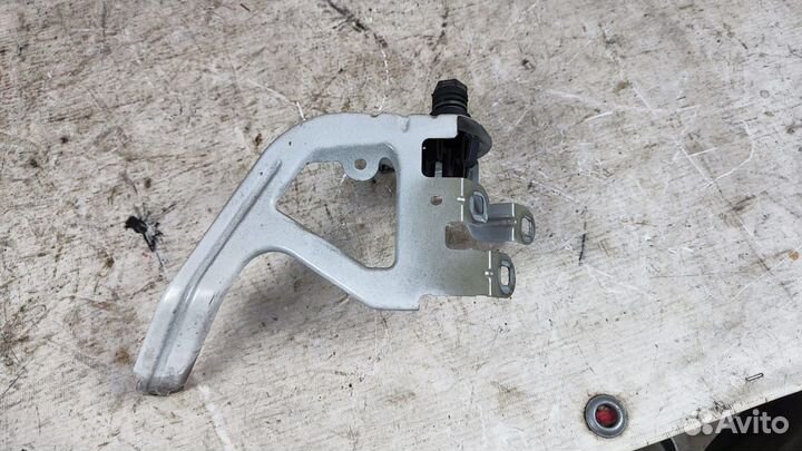 Кронштейн крыла BMW 5 F10