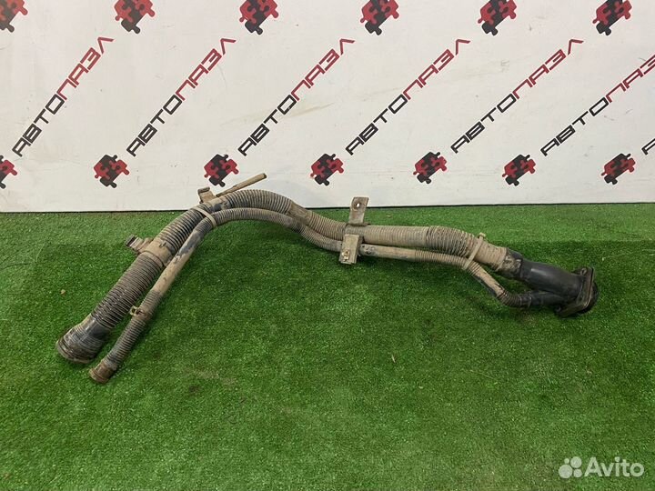 Горловина топливного бака Hyundai Elantra XD 3