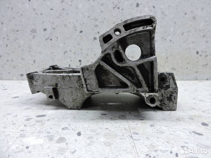 Кронштейн кондиционера Audi A4 B5 1994-2001