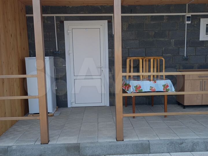 Комната 25 м² в 5-к., 1/1 эт.