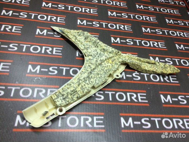 Обшивка стойки задняя правая Bmw 5-Series E60