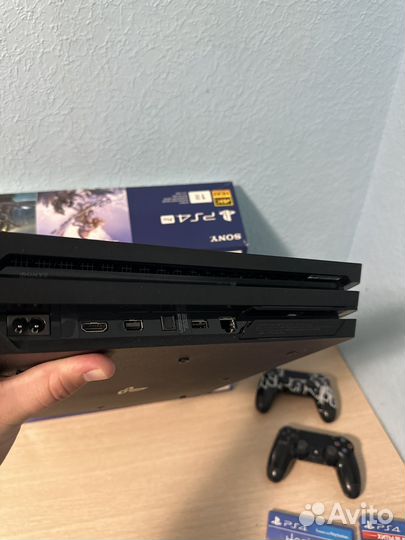 Sony PS4 Pro 1tb