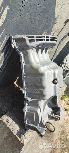 Поддон двс M270 Mercedes Benz масляный картер m270