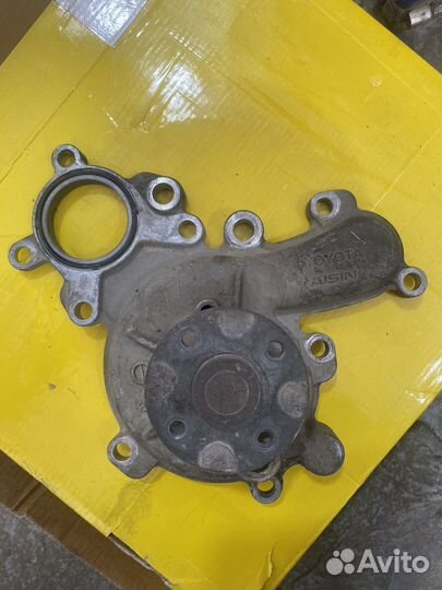 Помпа toyota 100