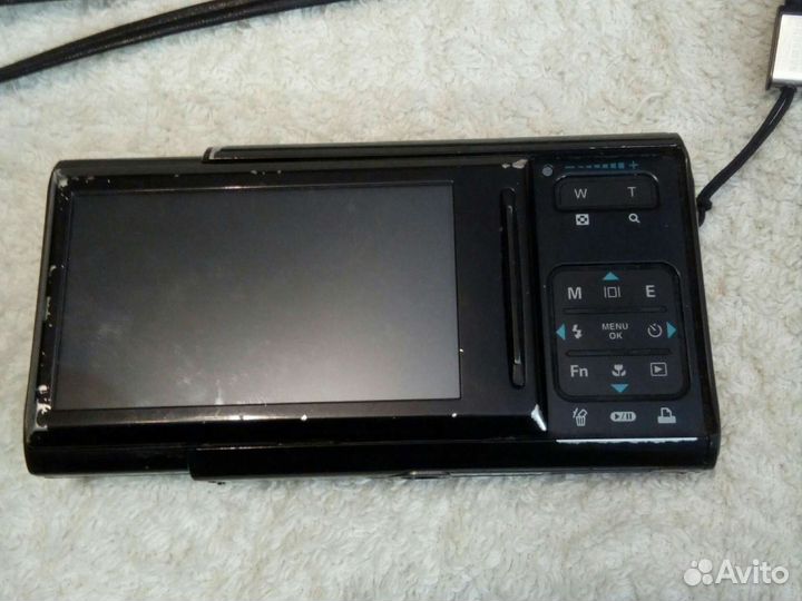 Компактный фотоаппарат Samsung i70 / Landiao i70