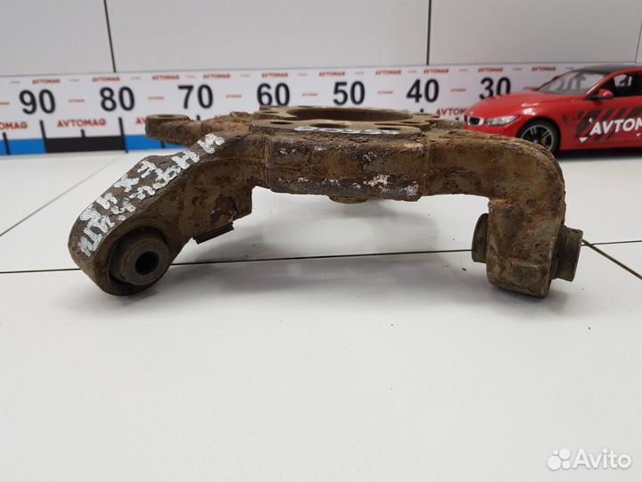 Кулак задний левый (цапфа)