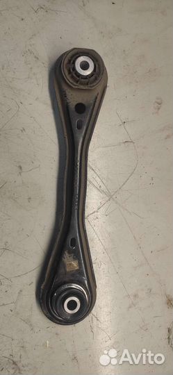 Поперечный рычаг(траверс,хт5,хт6) 84325913
