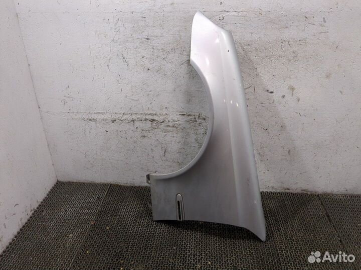 Крыло Mercedes E W211, 2006