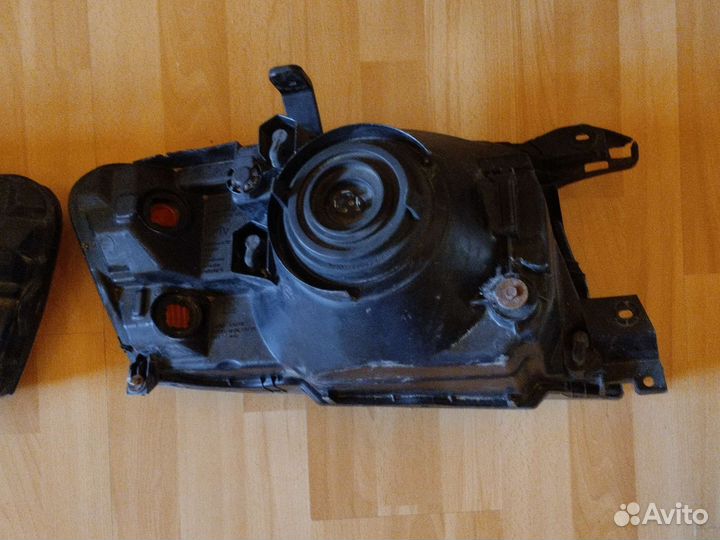 Фары koito 10087424