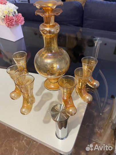 Графин с рюмками