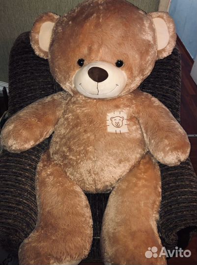 Большой плюшевый мишка