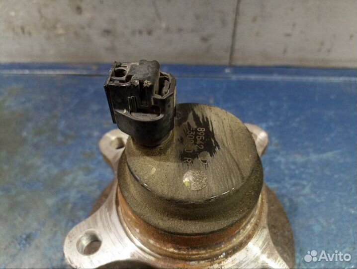 Ступица передняя правая Lexus Gs 3