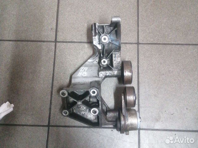 Кронштейн ролика натяжителя Hyundai / Kia D4HB