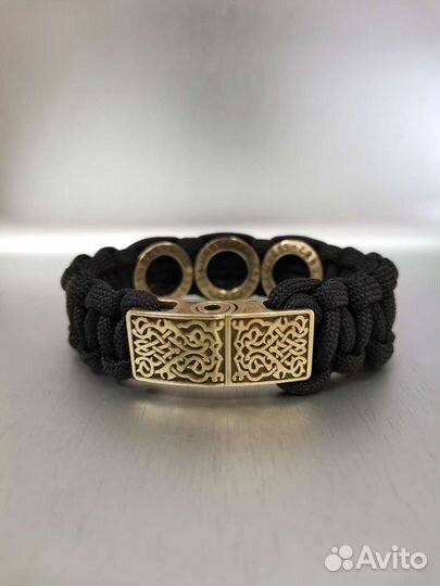 Браслет на паракорде