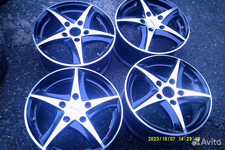 Диски литые R 15 - 4 шт. 5х114.3