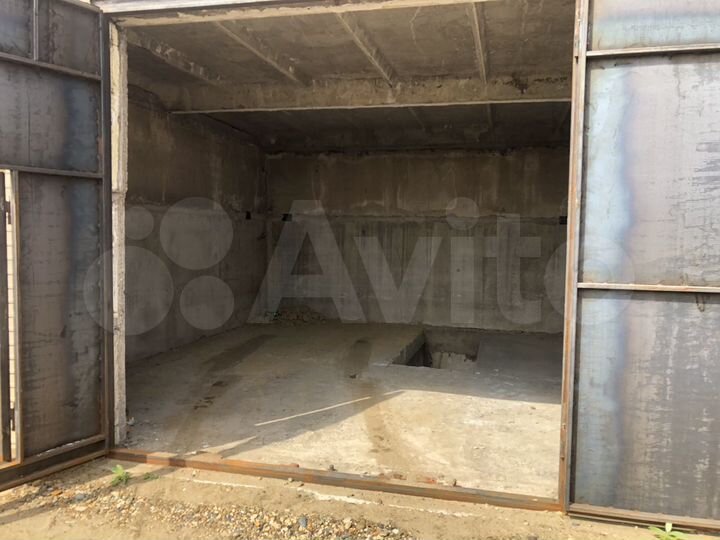 Гараж, > 30 м²