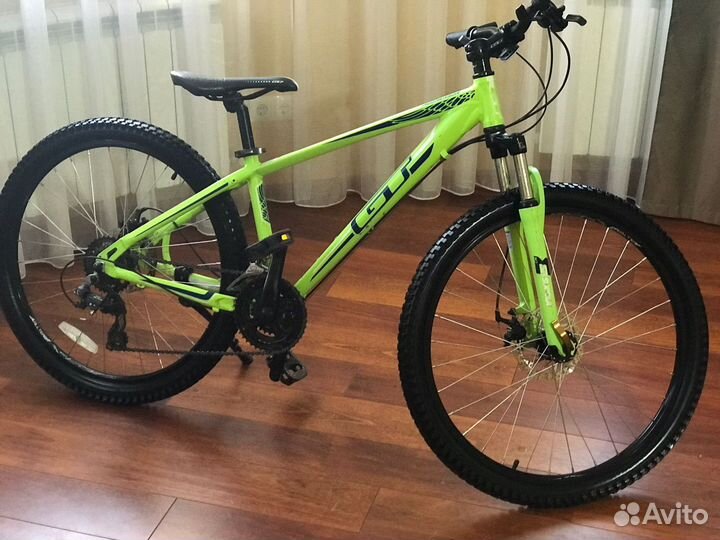 GT Aggressor Disc размер XS колеса 26