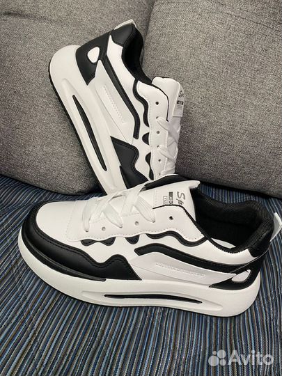 Кроссовки 36р