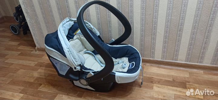 Коляска детская Chicco 3 в 1